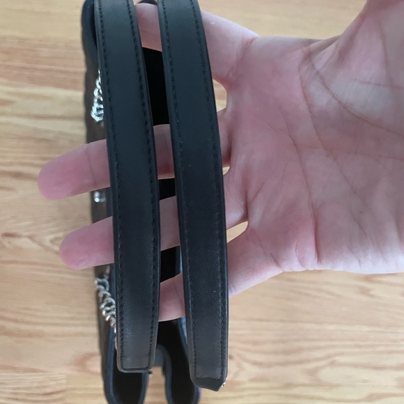 CHANEL Classic Shopper Tote! Excellent Condition! - Picture 8 of 11